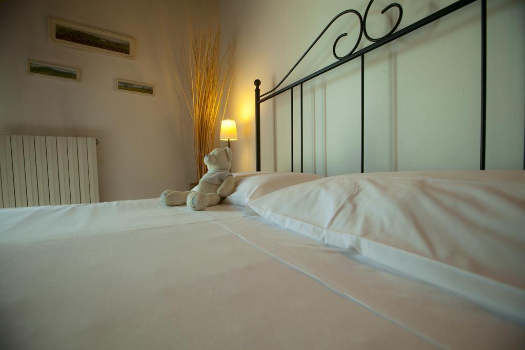Ca Borgo Vecchio Aparthotel Brusasco Bilik gambar