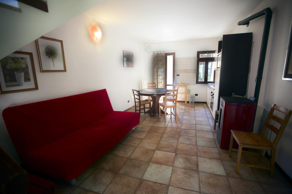 Ca Borgo Vecchio Aparthotel Brusasco Bilik gambar